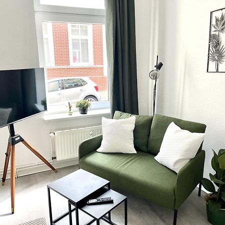 Endless: Studio Mit Netflix + Workstation Im Zentrum Schwerin  Bagian luar foto