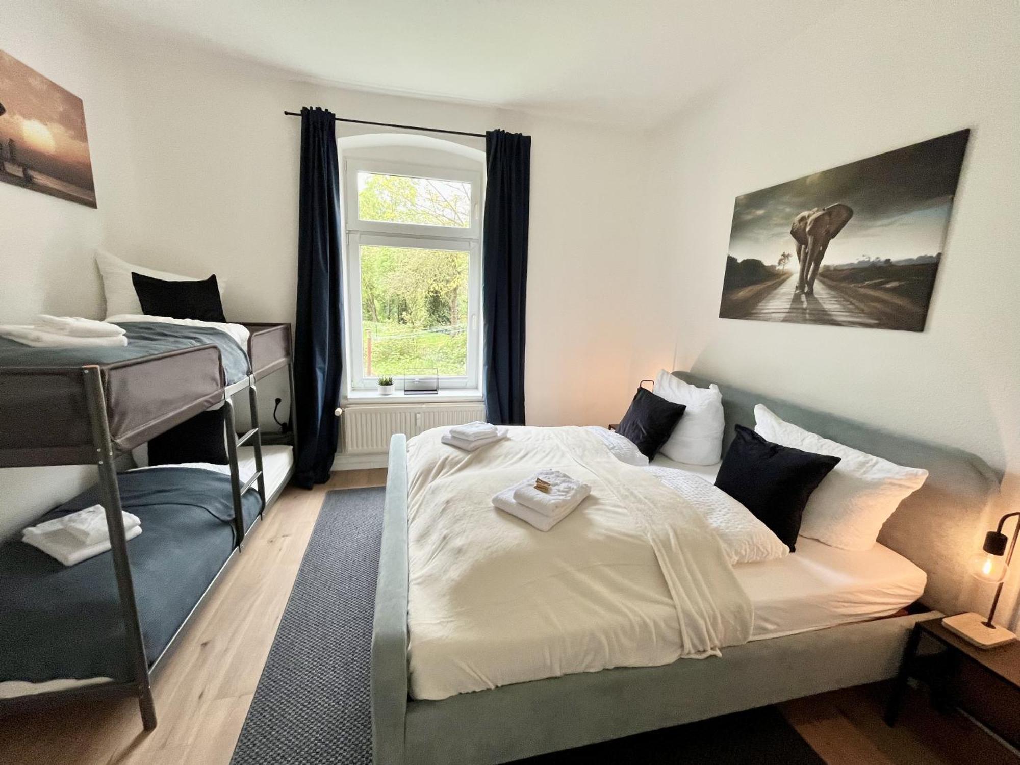 Endless: Studio Mit Netflix + Workstation Im Zentrum Schwerin  Bagian luar foto